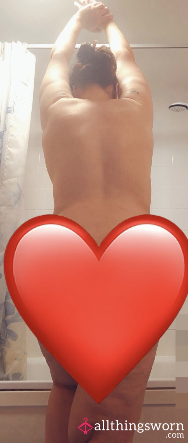 Who Wants To Take A Shower With Me And My Juicy Bu*t? 🤭