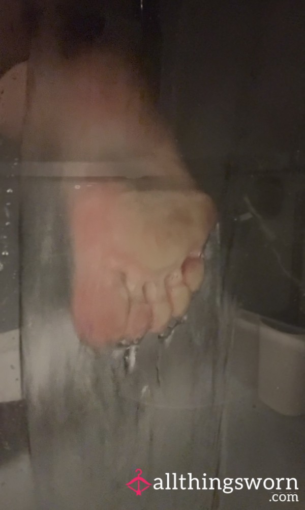 Who’s Joining Me And My Feet In The Shower 😈💦