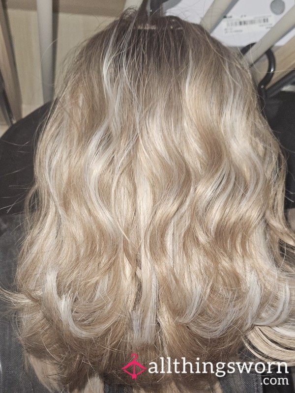Wig - S**y Short Blonde 😍💙