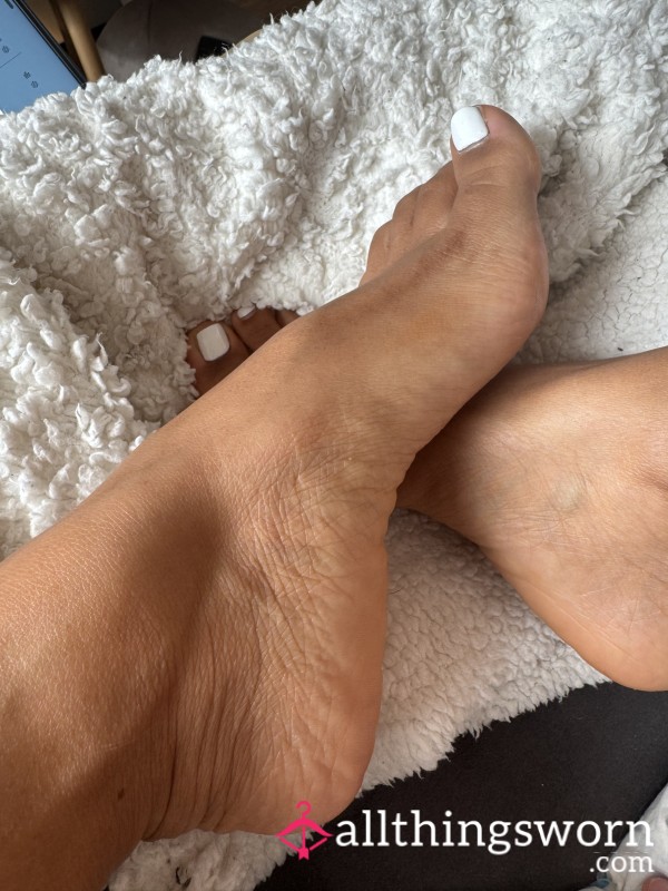 “Wiggle For Me” – Foot Tease Clip 👣