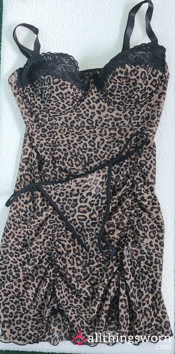 Wild Elegance – Leopard Print Lingerie With Black Lace”