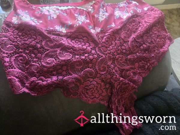 Wine Red Checky Lace Bottom With Elastic Silk Top For A High Waisted Fit 2xl
