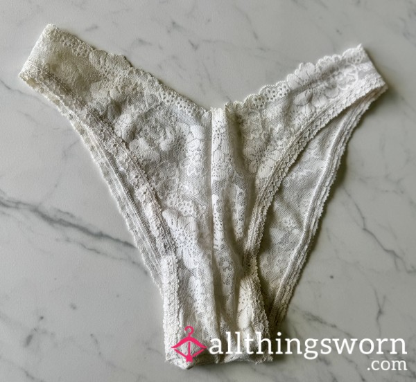 VS Wink V-Front Brazilian Panty