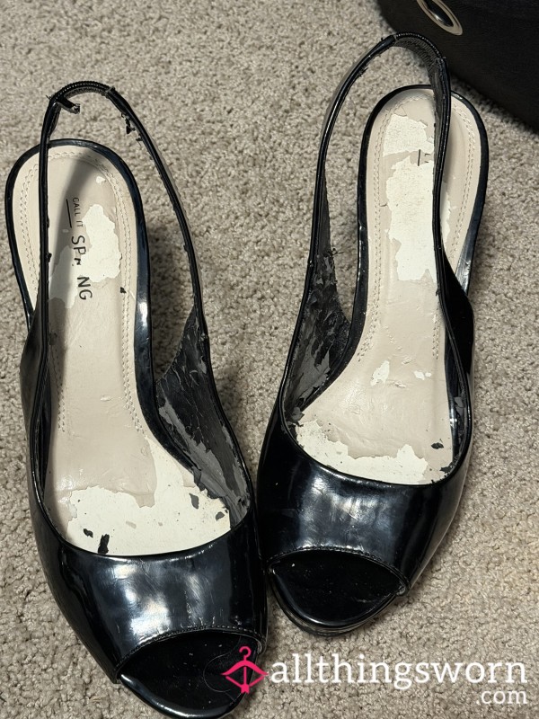 Woman’s Work Peak Pumps Heel