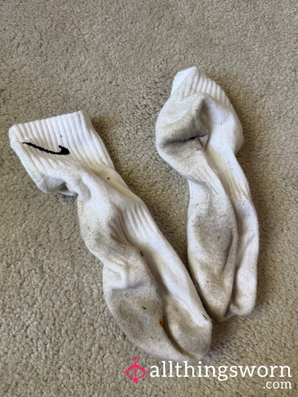 Women’s Dirty Nike Ankle Socks