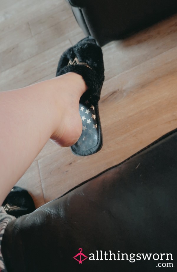 Wonder Woman Slippers