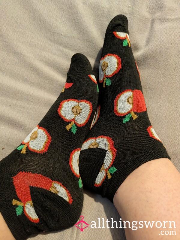 Woodland Walked Worn Apple Trainer Socks