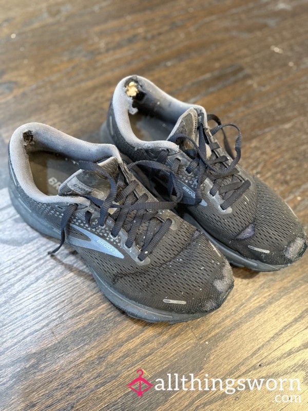 Work Sneakers -Brooks