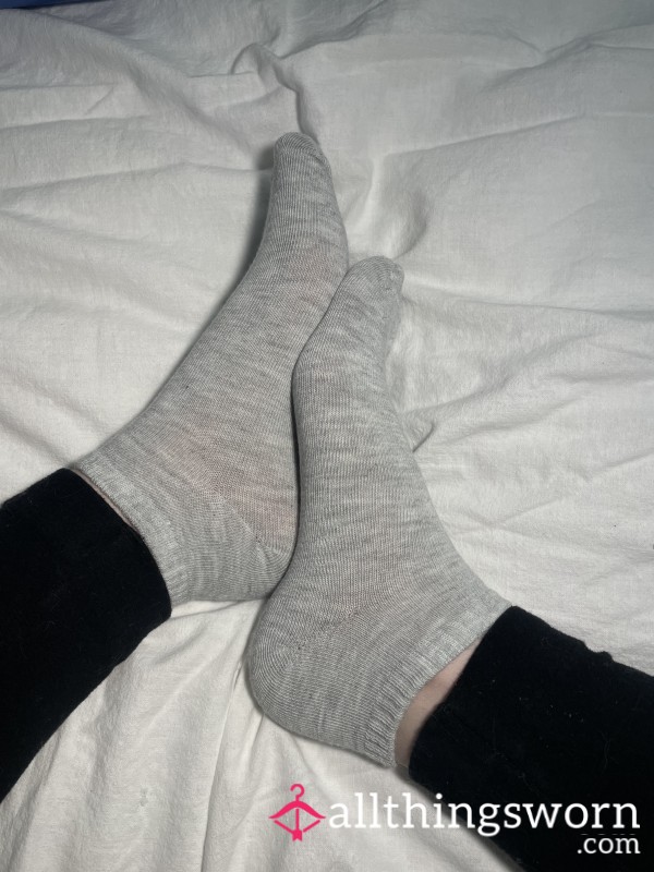 Worn 1 Week+ Gray Ankle Socks
