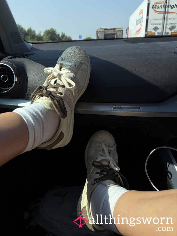 24hr Worn Socks In 34 Degree Heat 🥵
