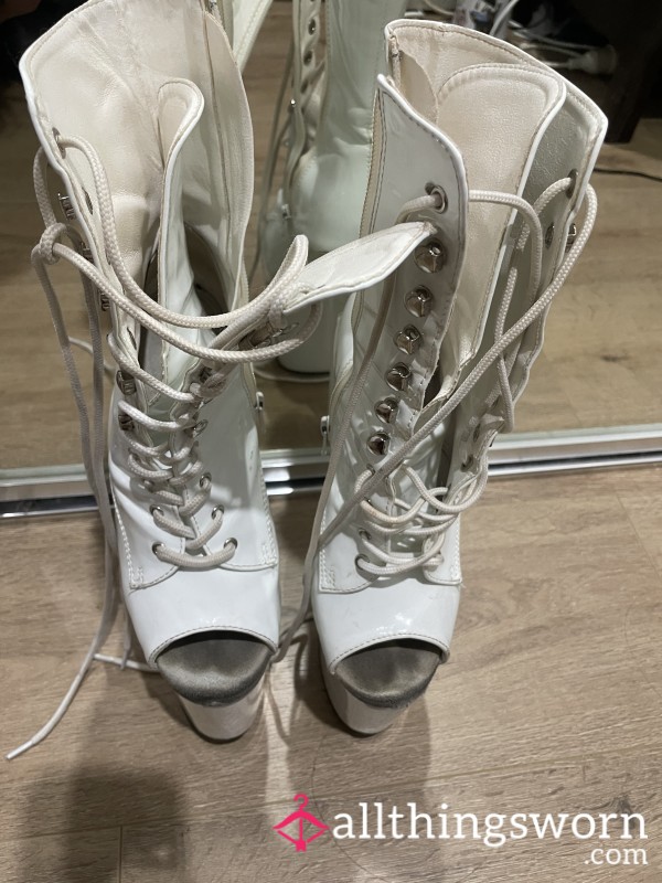 Worn 8inch White Ankle Boots