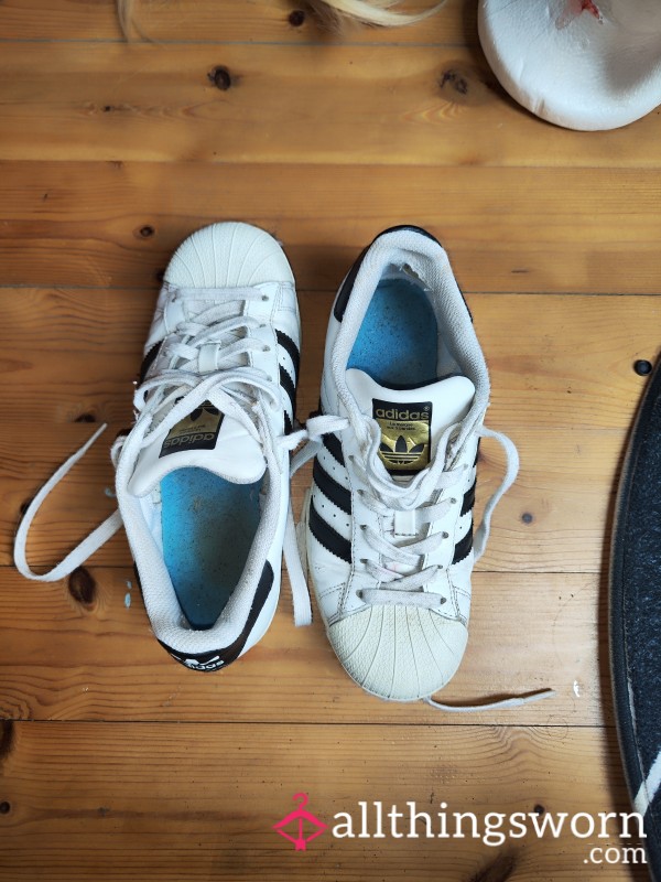 Worn Addias
