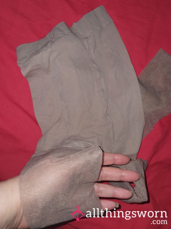 Worn Allday Sheer Nude Pantyhose