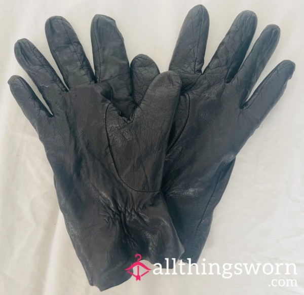 🏁Worn And Used Black Leather Driving Gloves🏁