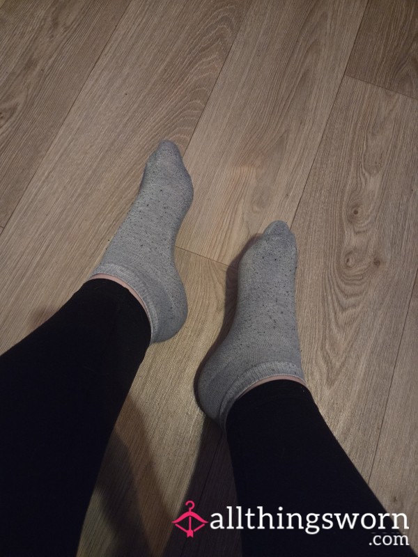 Worn Ankle Socks - Grey