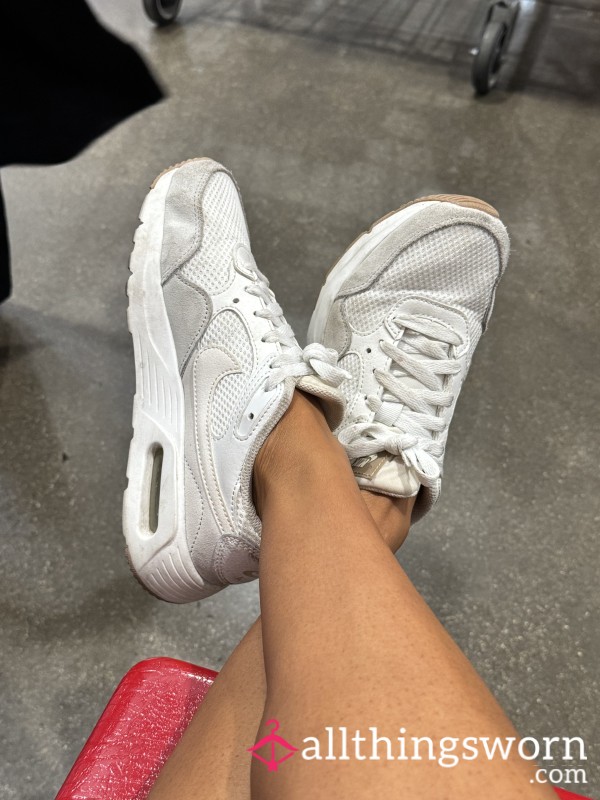 Worn Barefoot Nike Sneakers – Sweaty Goddess Used Shoes For Sneaker & Foot Fetish
