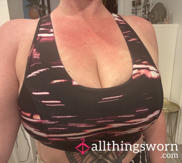 🔥 Worn Black And Pink Sports Bra- Size Large 🔥
