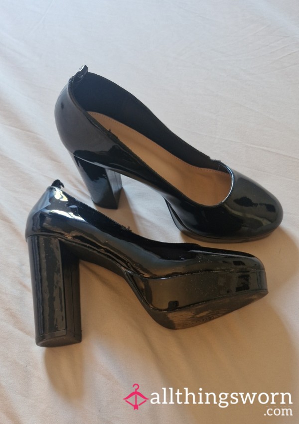 🖤 Worn Black Patent Platform Heels🖤