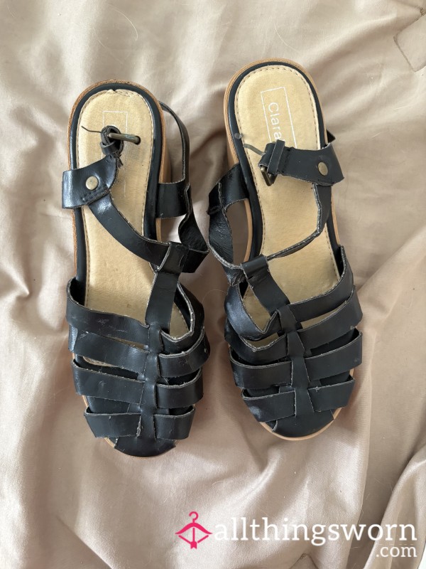 Worn Black Sandals 🖤