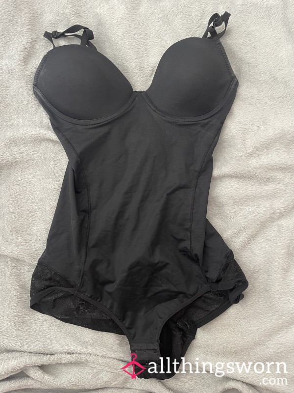 Worn Black Sculpting Bodysuit – Tight & Tempting 🖤