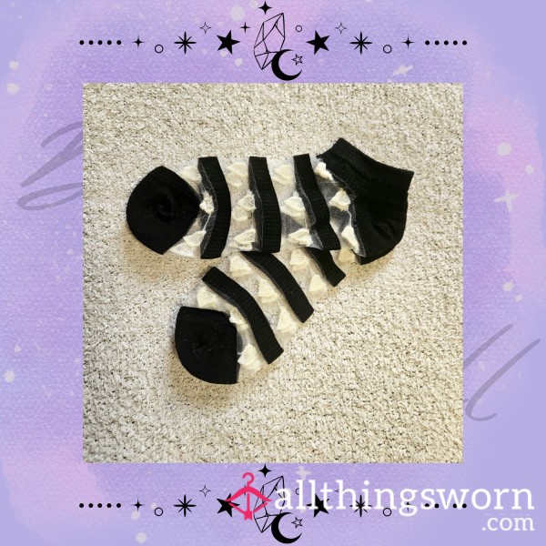 💖 Worn Black Sheer Striped Heart Detail Ankle Socks 💖