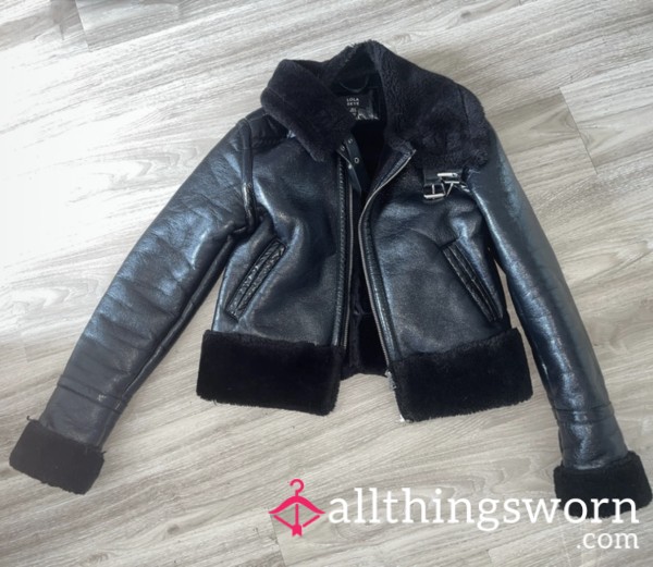 🖤 Worn Black Shiny PU Fur Aviator Jacket 🖤