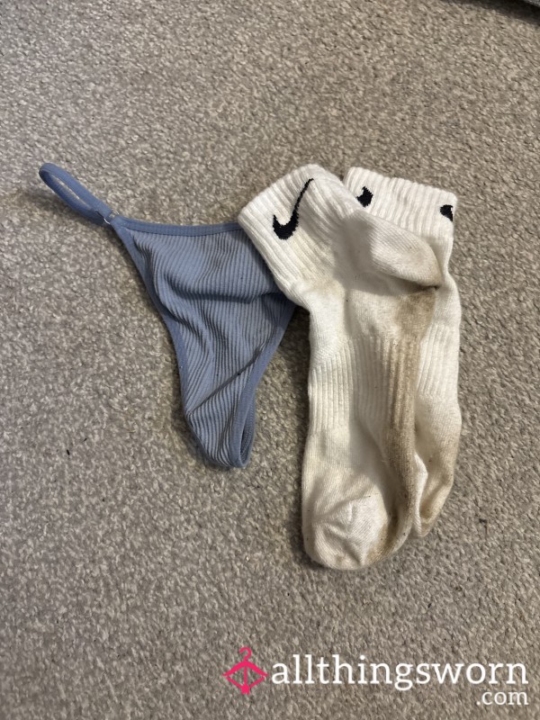 Worn Blue Thongs & White Socks - All Day Bundle