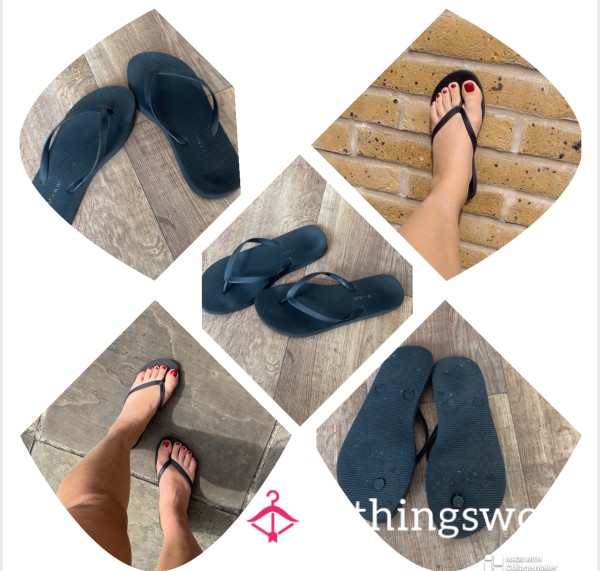 🖤 Worn By A Goddess – Black Flip Flops With Divine Energy 🖤