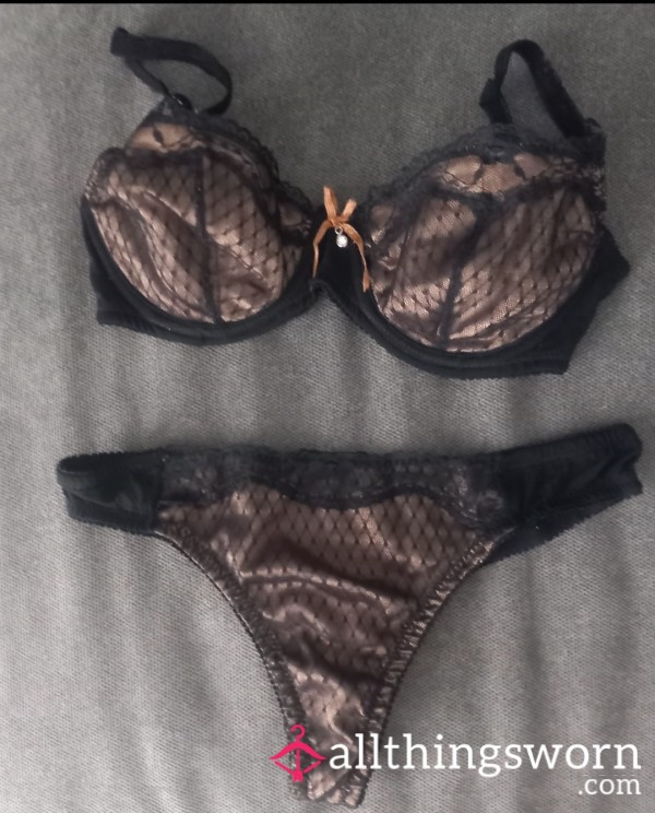 Owned By Katie Cougar For 15years,s**y Gold+ Black Bra And Thong Set Size 8