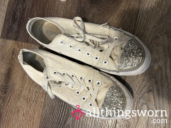 Worn Converse