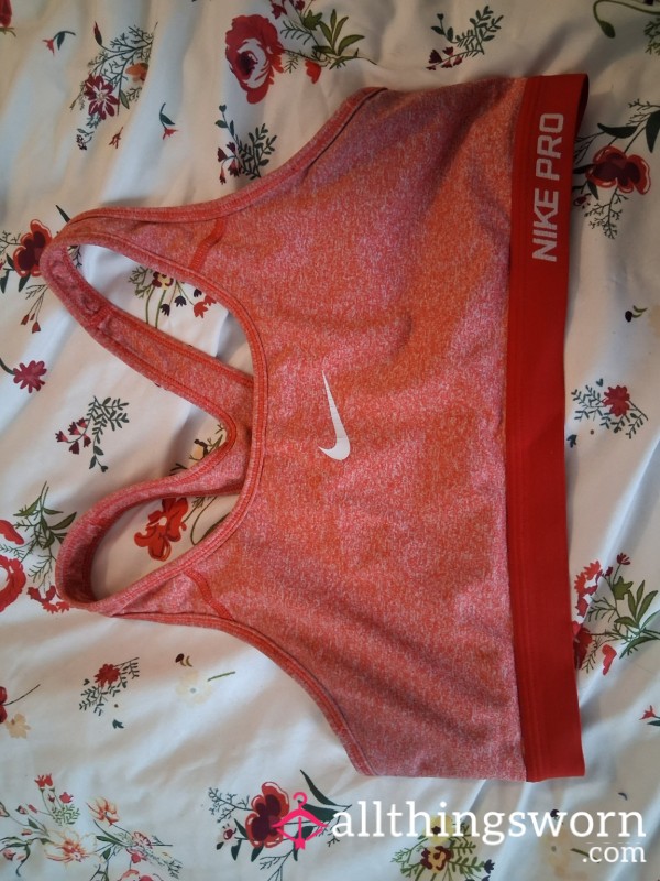 Worn Cor*l Nike Sports Bra – Gym Sweat, Soft & Snug Fit