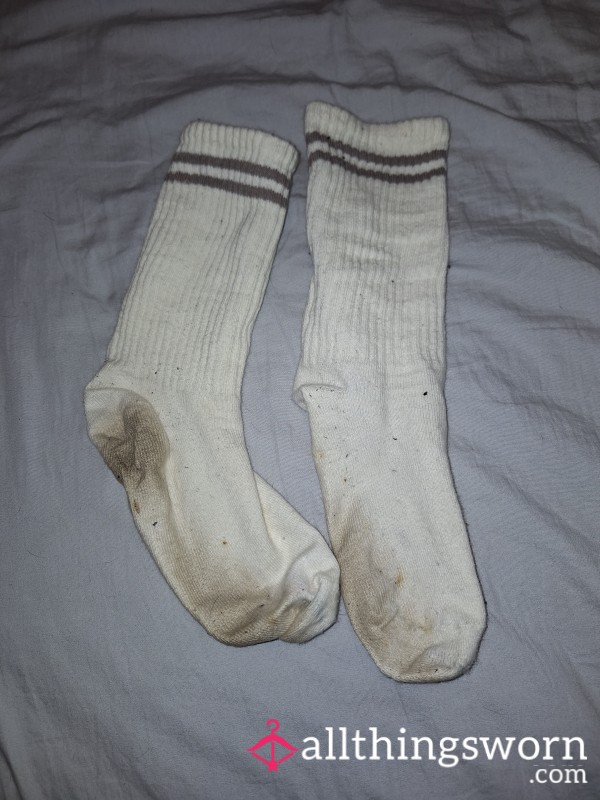 Worn Cream Crew Socks 🧦