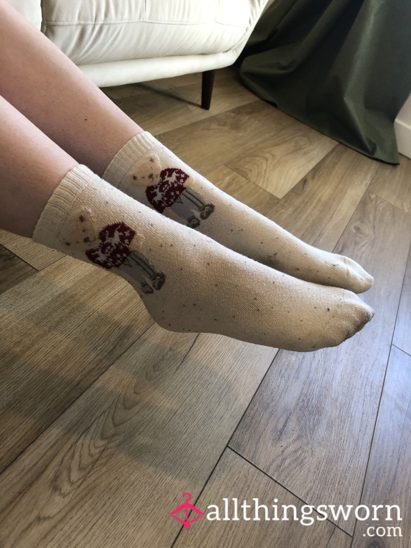 Worn Cream Dotted Lightly Dirt Stained Socks With Teddy Bear Motif (Size 5 UK Feet) - Wear For 24 Hours Up To 168 Hours