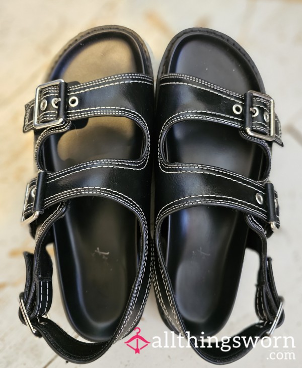 Worn Daily - Flat Sandles