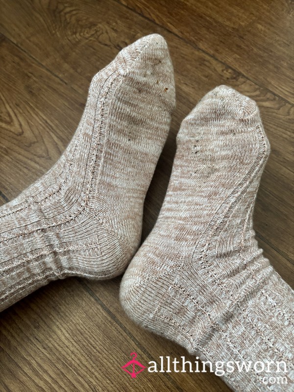 Worn Dirty Beige Thermal Ankle Socks