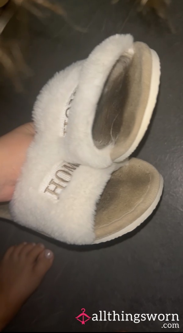 Worn Dirty Slippers👃🏻👀