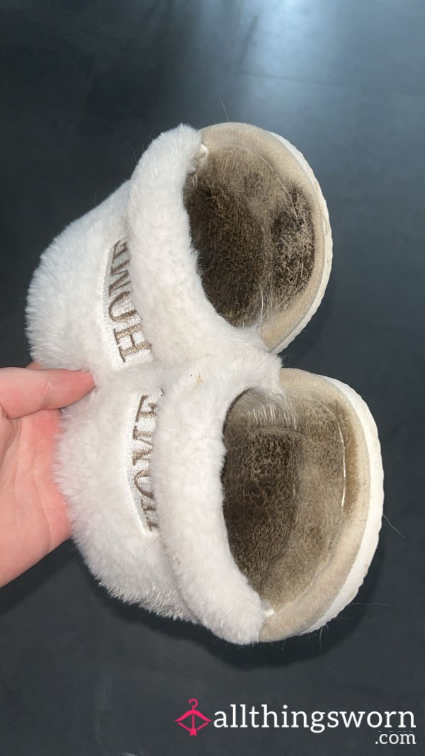 INTENSE SMELLY SLIPPERS👃🏻👀