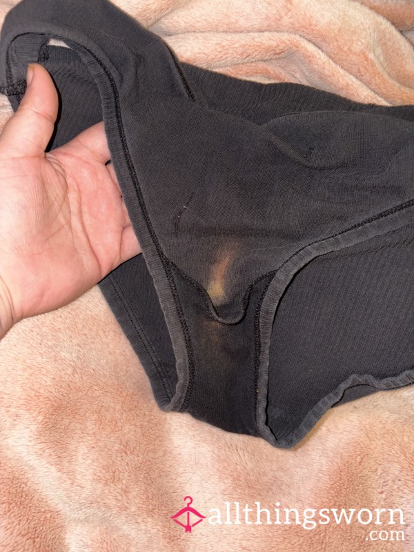 WORN & DISCOLORED BLACK COTTON PANTIES