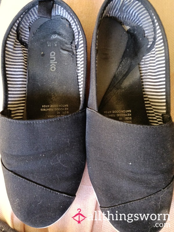 Worn Down Size 10. Worn For 2 Years Daily! 💗