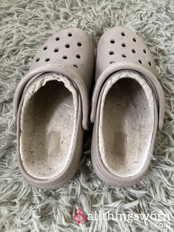 Worn Fluffy Crocs 👀