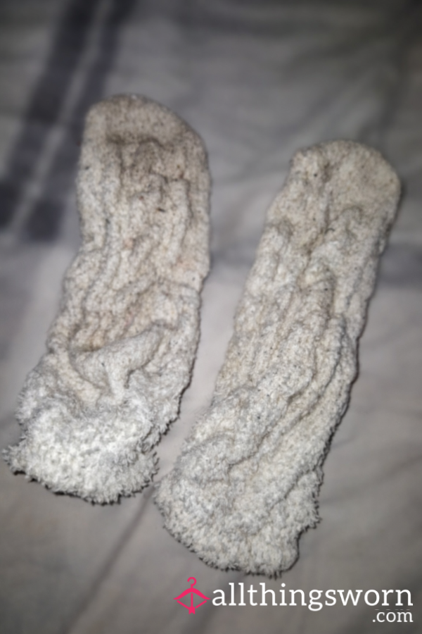 Fluffy House Socks 🧦