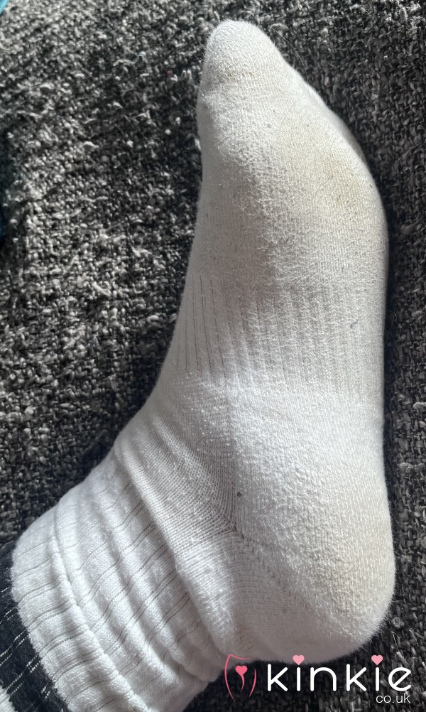 5 * 5 Day Wear Smelly Sports Socks. Includes Postage