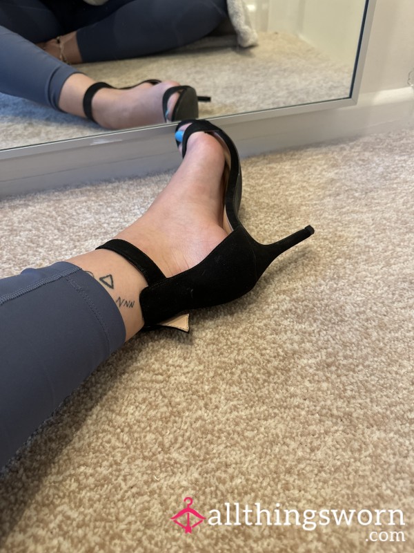 Worn For Long P****ds Of Time Timeless Black Heel