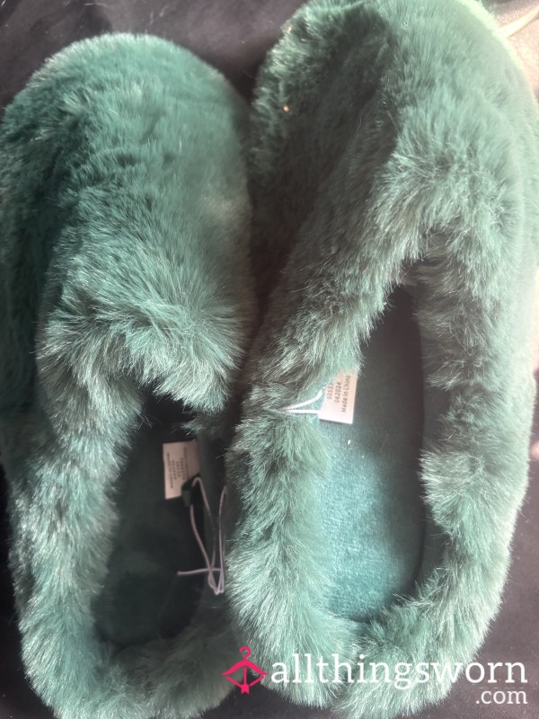 💚 Worn Green Fluffy Slippers | Super Soft, Cosy & Well Loved 💚
