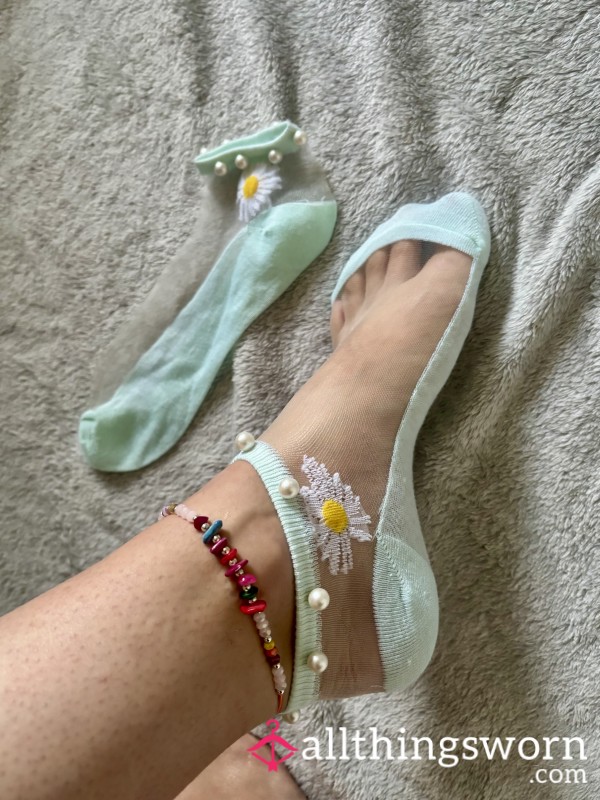 💚 WORN GREEN NYLON SOCKS WITH PEARL DETAIL — Soft, Sweet & Absolutely Dirty 💚