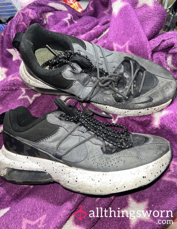 👟 Worn Grey Trainers Gym-Destroyed & Scent-Locked