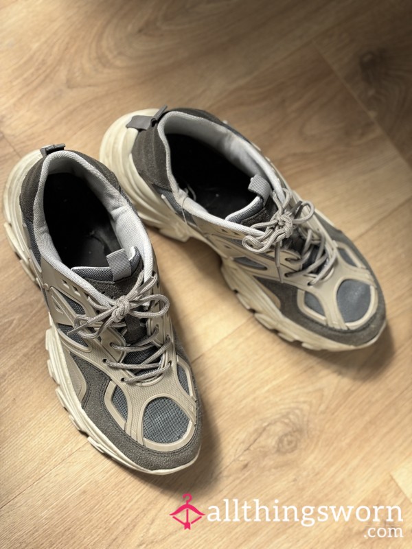 Worn Grey & White Trainers | Unbranded | Size 8 | Soft, Scuffed & Full Of Character