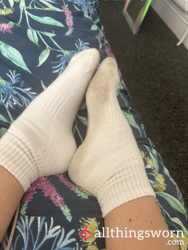 Worn Gym Stocks