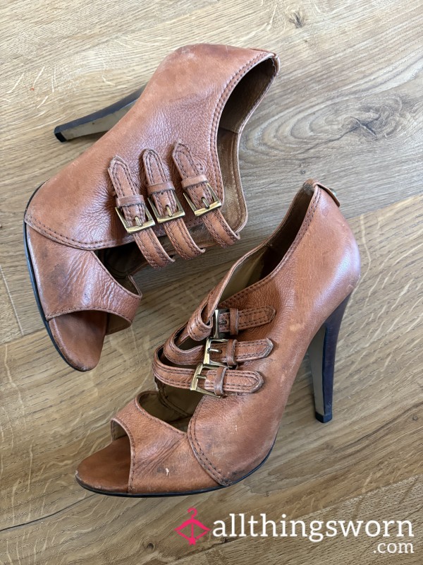 Worn Heels  Leather Brown