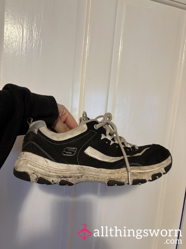 Worn In Sneakers Size 7